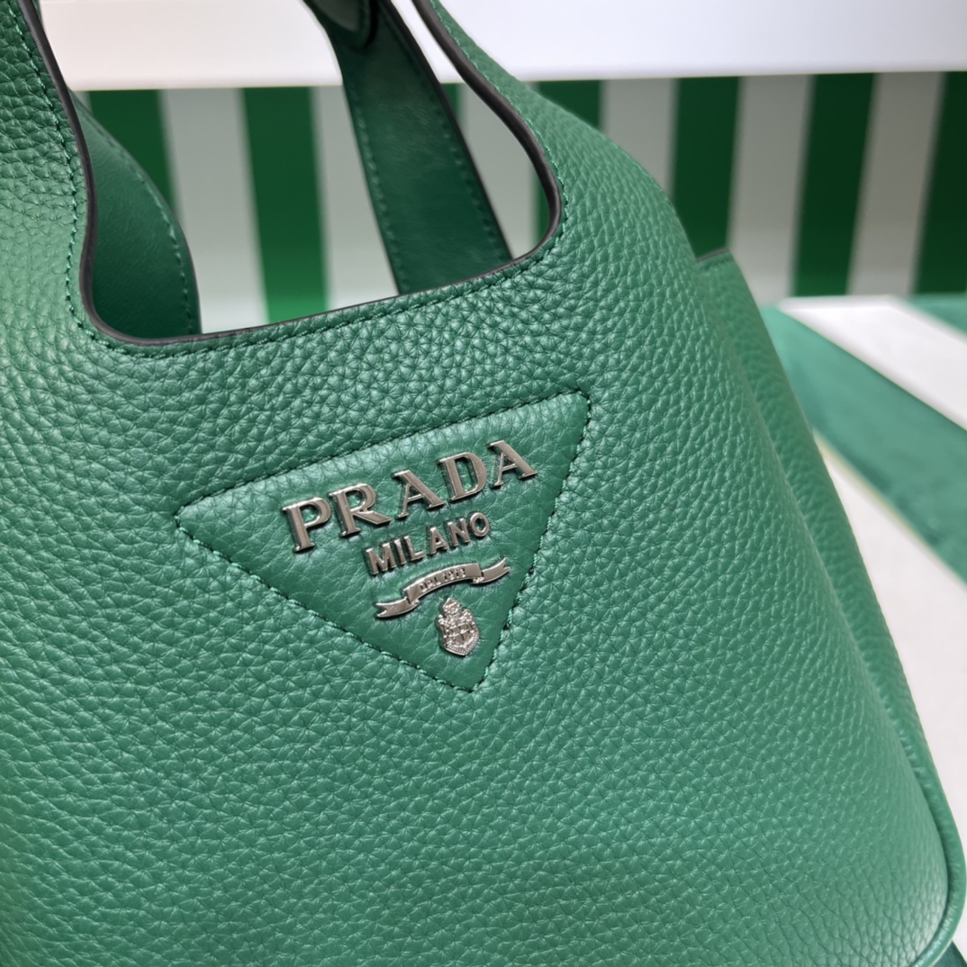 Pra*a leather mini bag