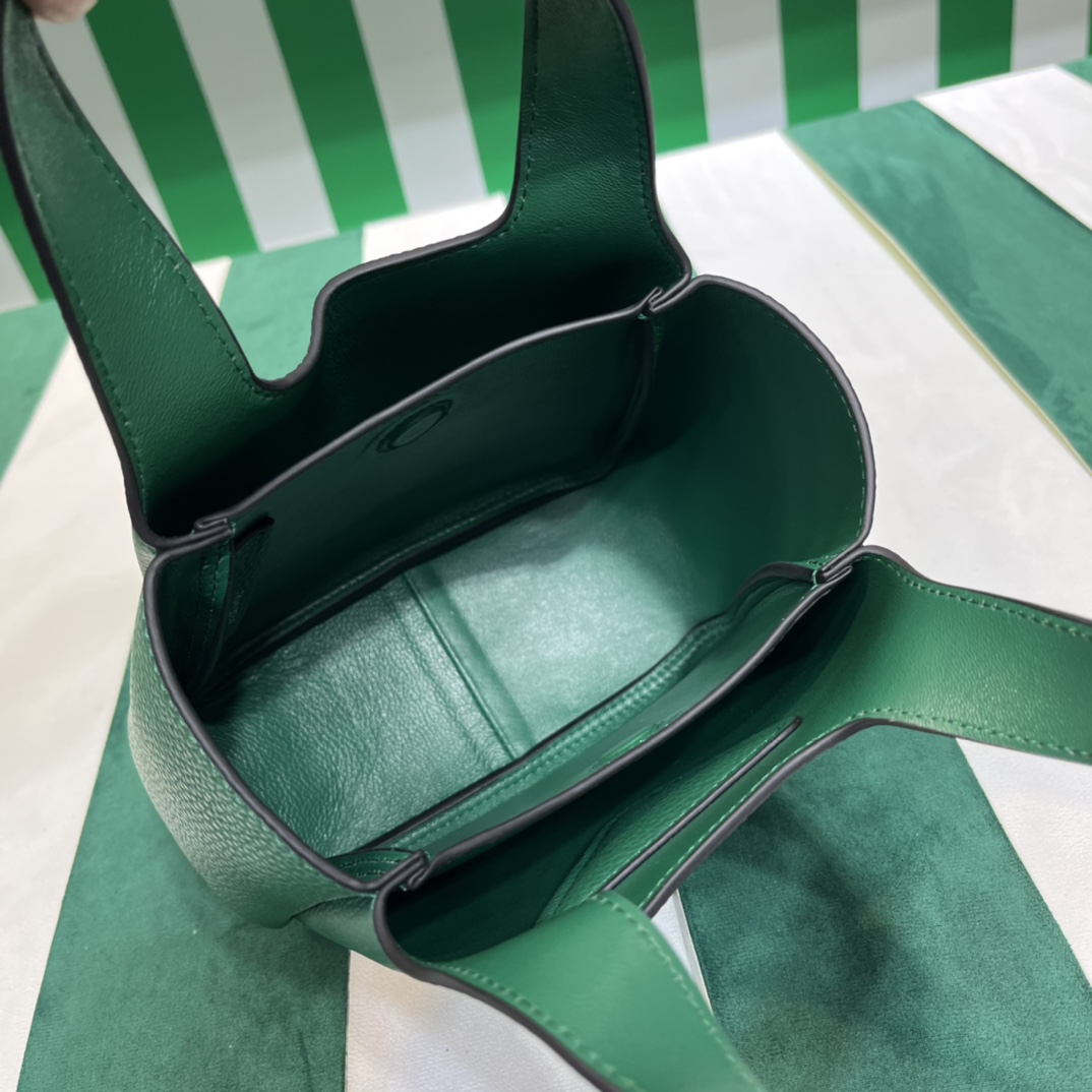 Pra*a leather mini bag