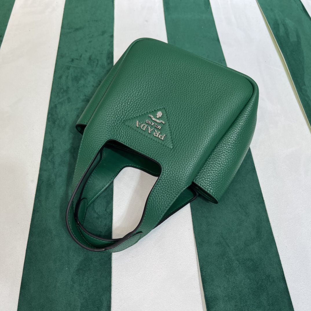 Pra*a leather mini bag