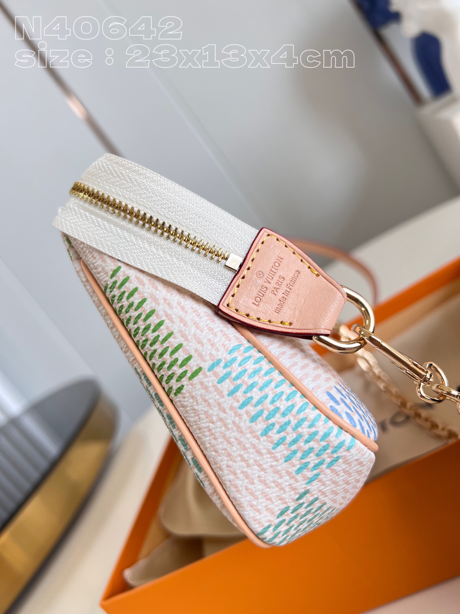 l**is V*t*n pochette accessoires