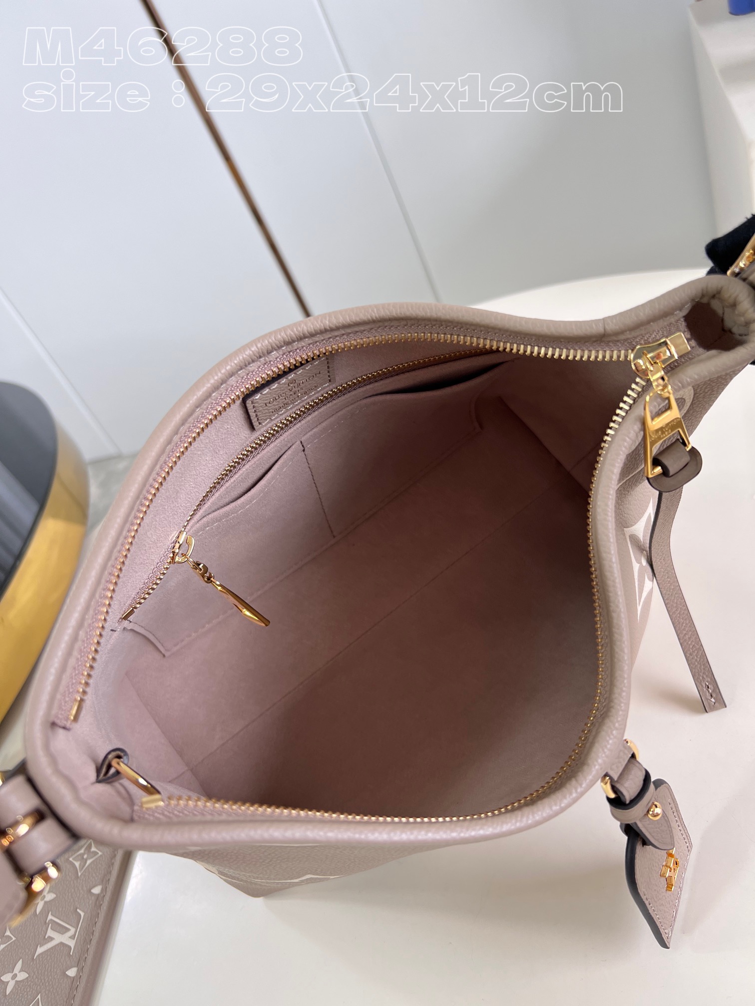 l**is V*t*n carryall pm bag