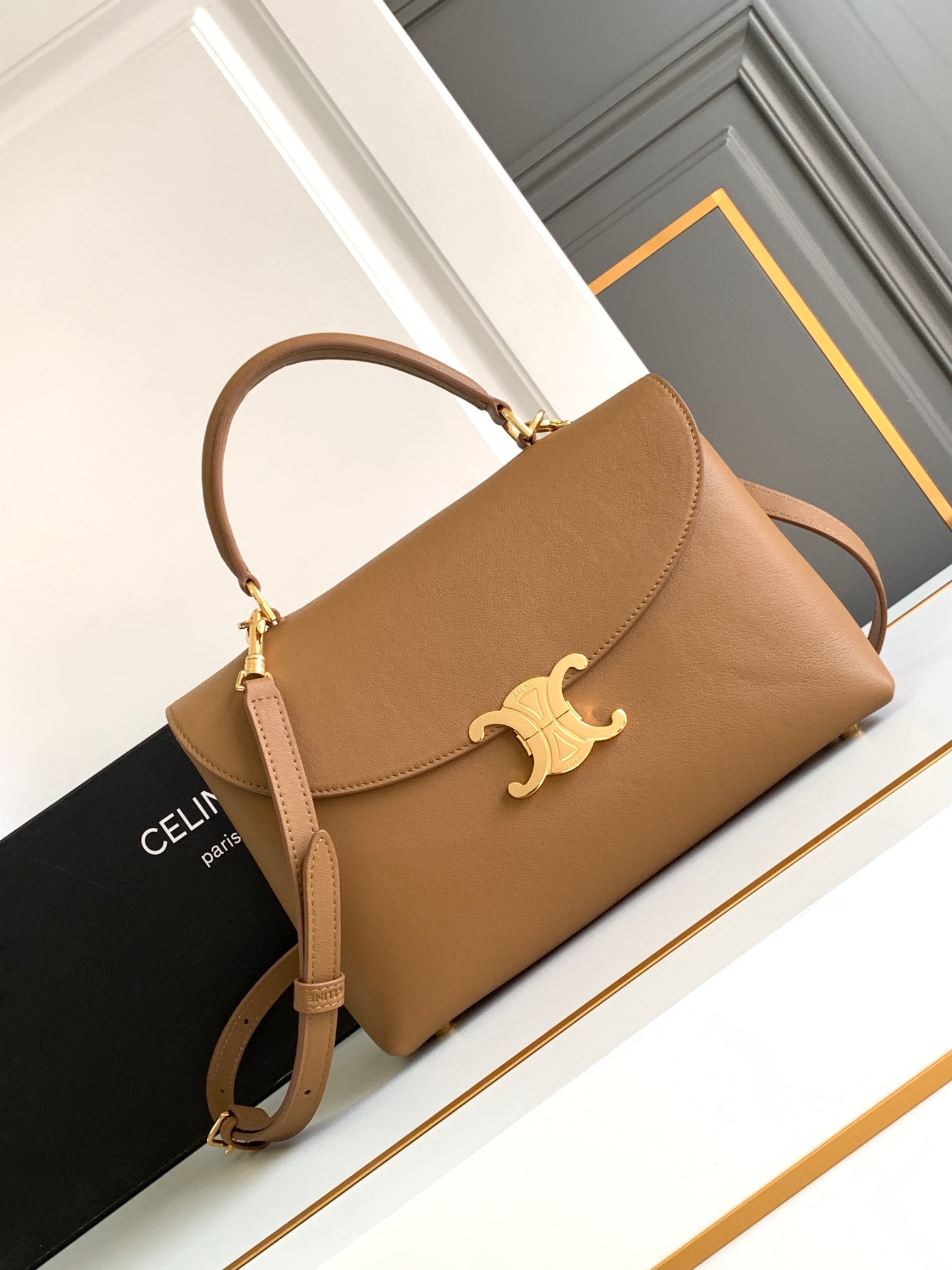 Ce**e medium nino bag