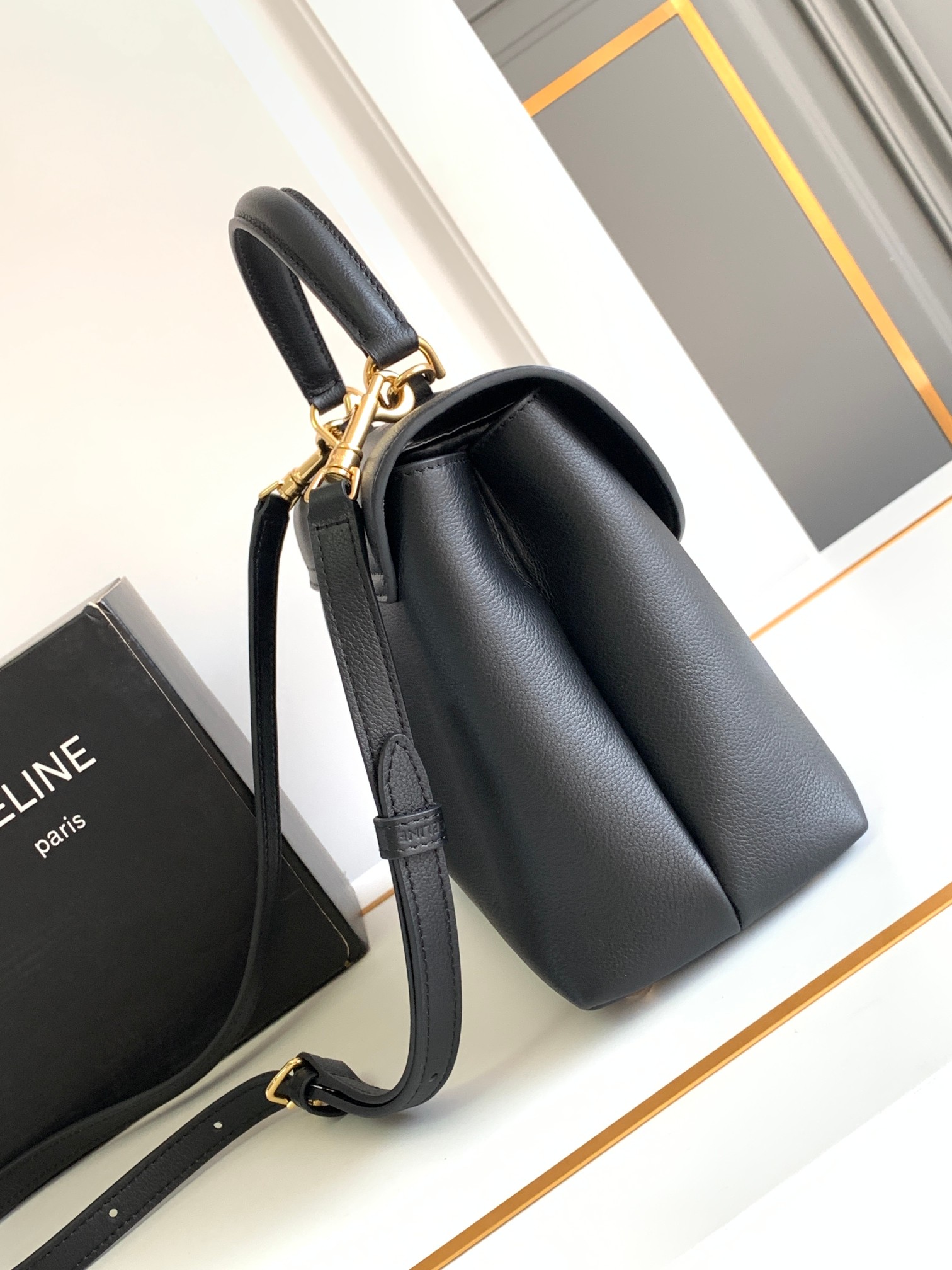 Ce**e medium nino bag