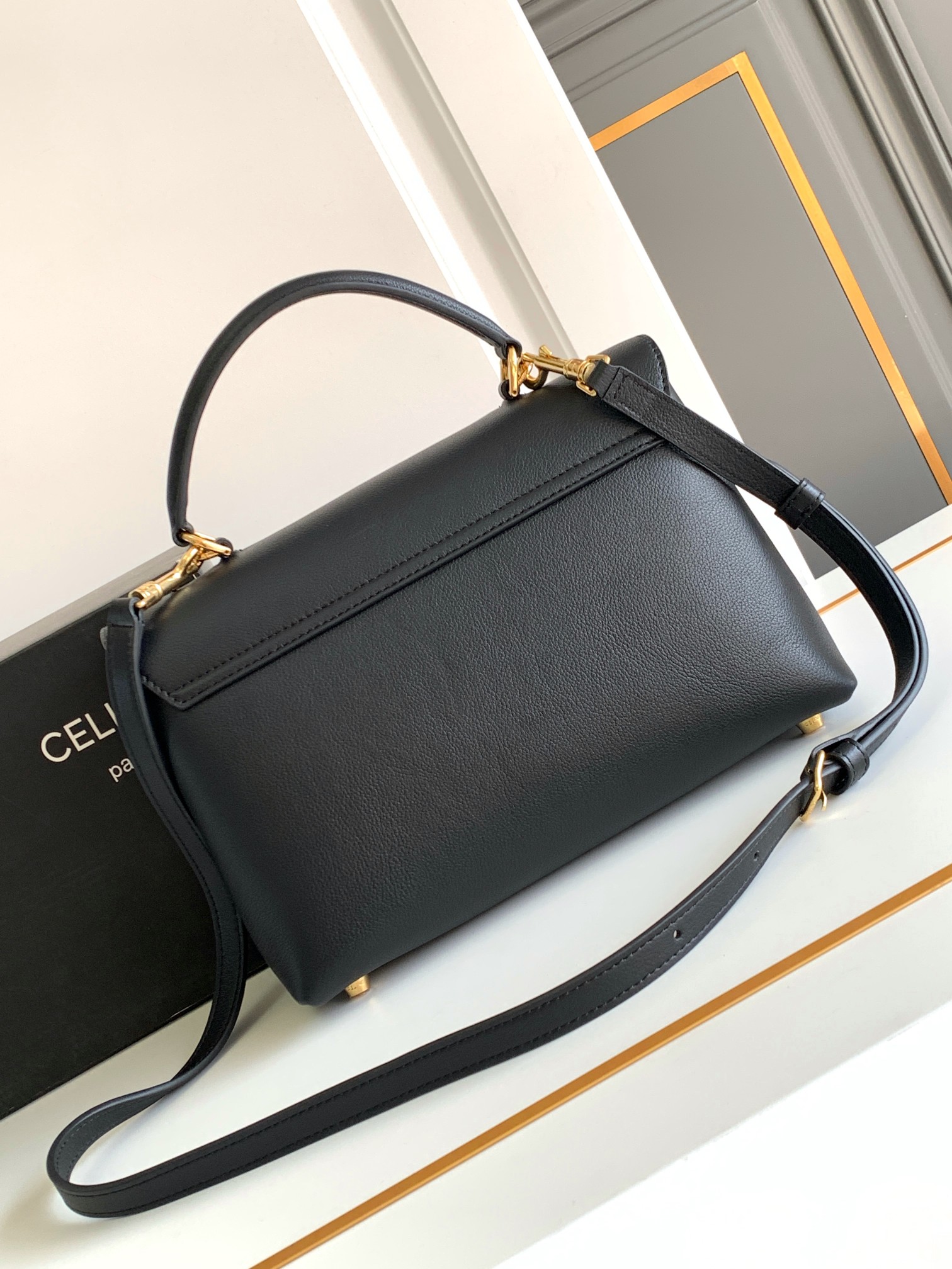 Ce**e medium nino bag