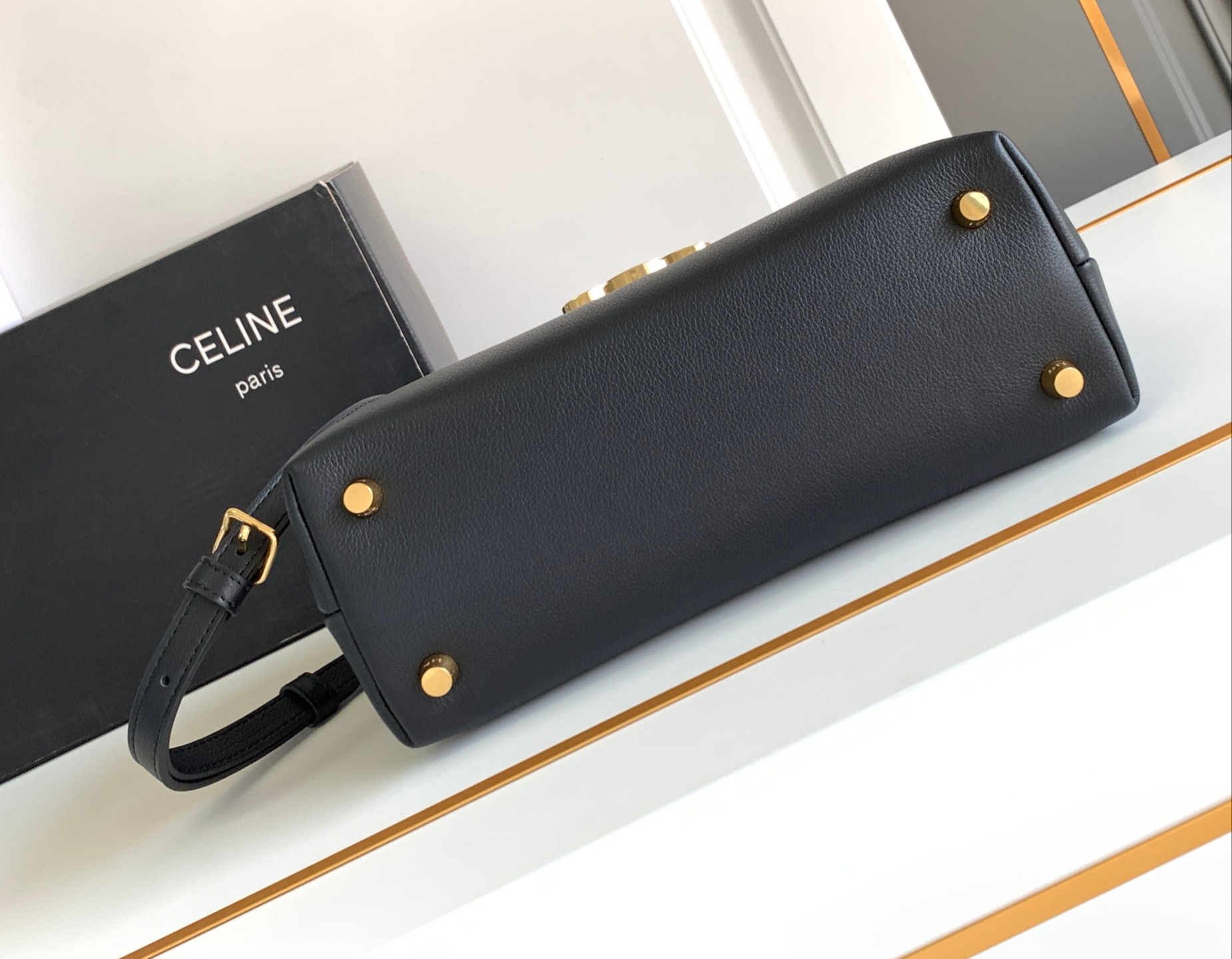 Ce**e medium nino bag