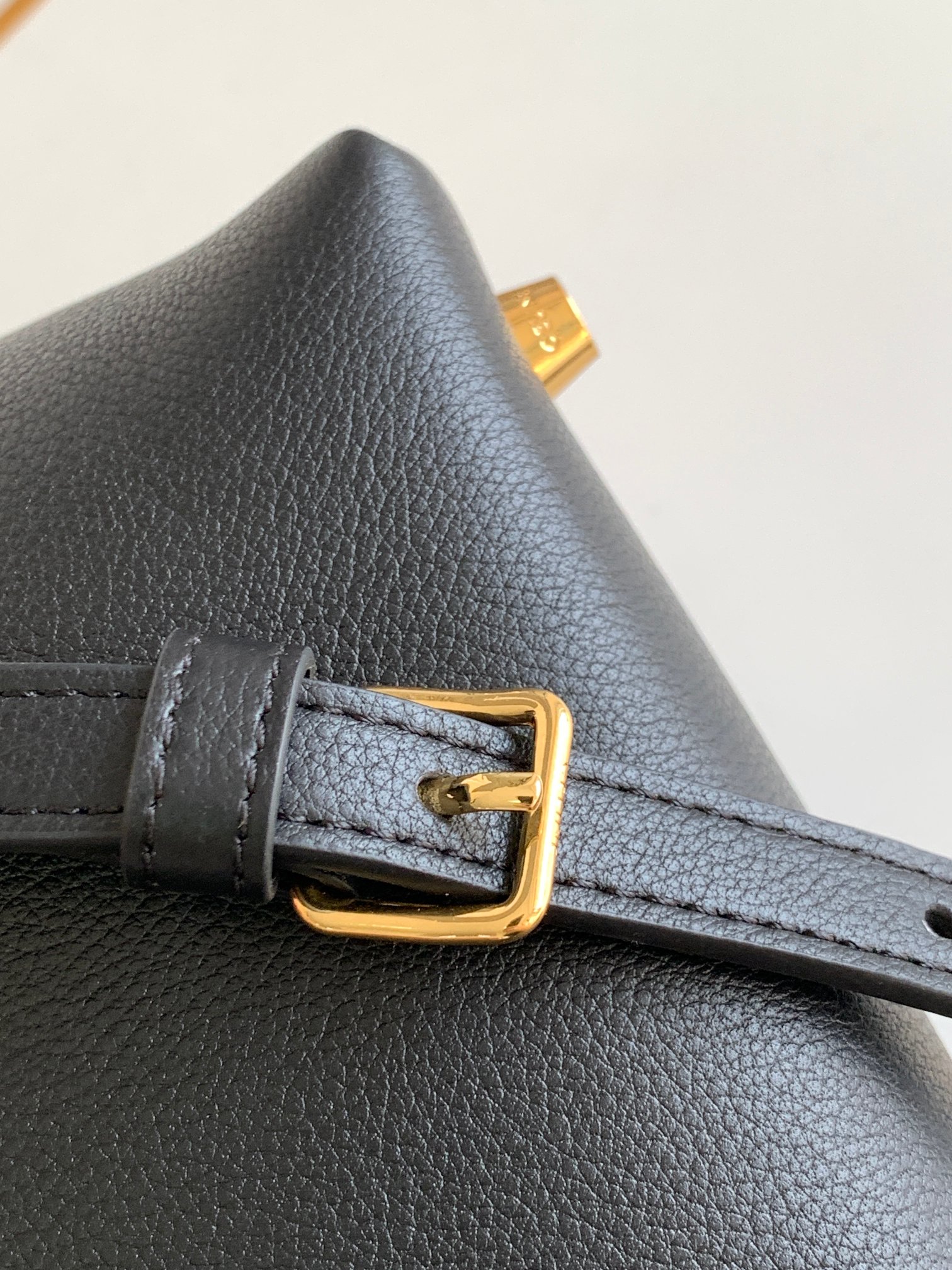 Ce**e medium nino bag
