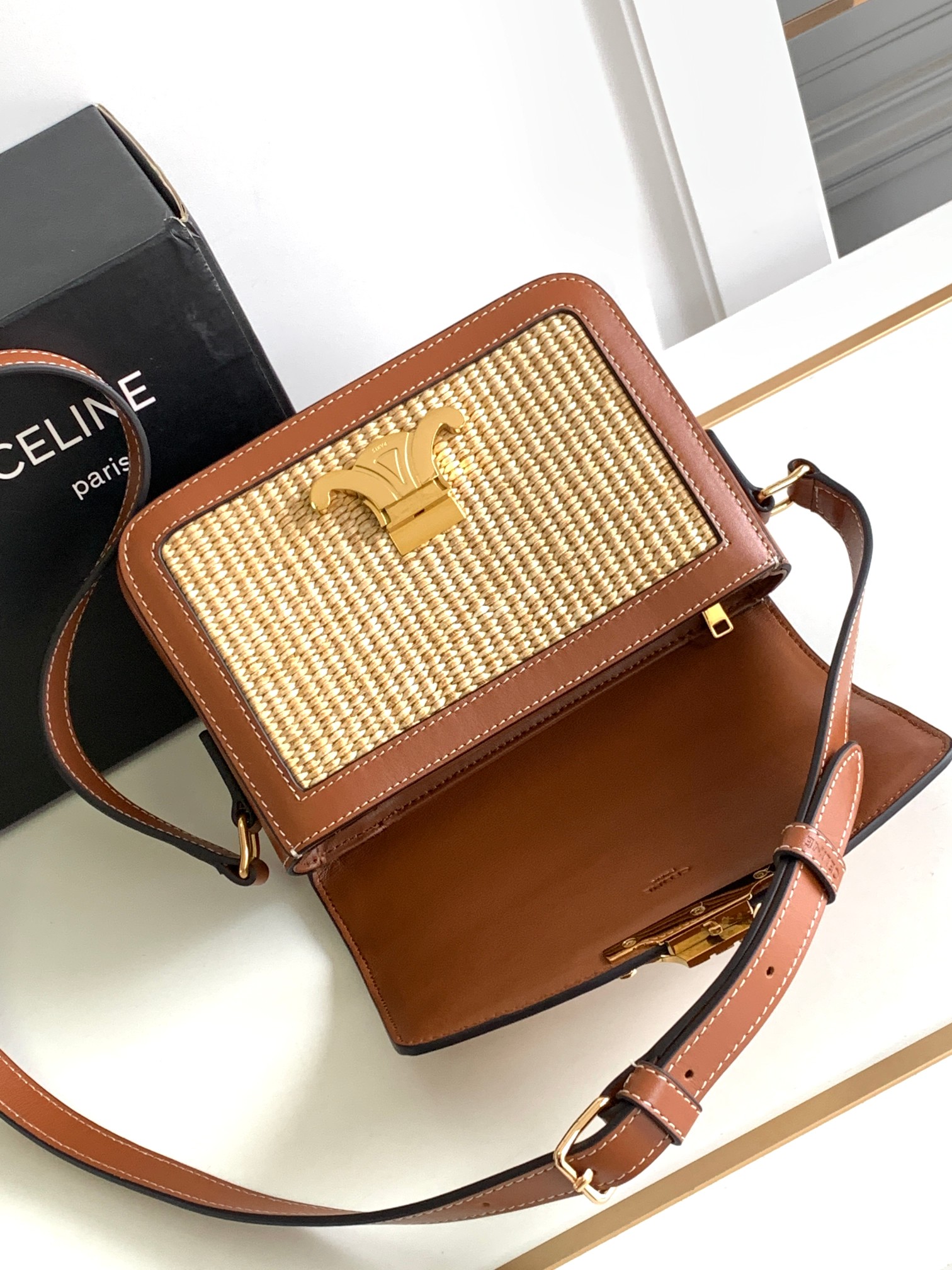 Ce**e teen triomphe bag