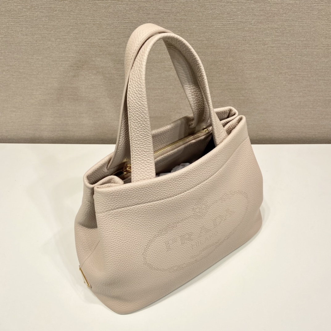 Pra*a tote bag