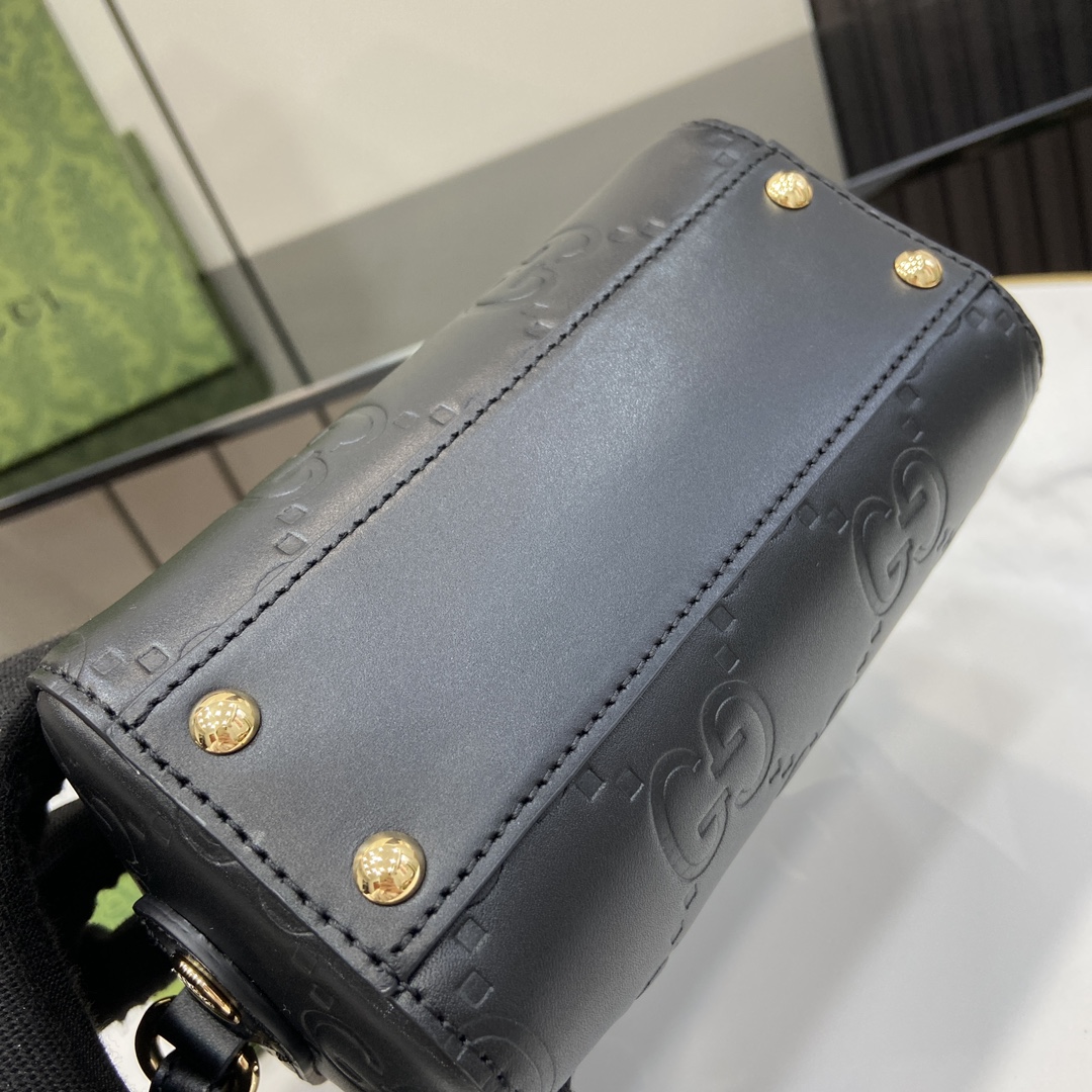 g*u*i gg S*per mini top handle bag