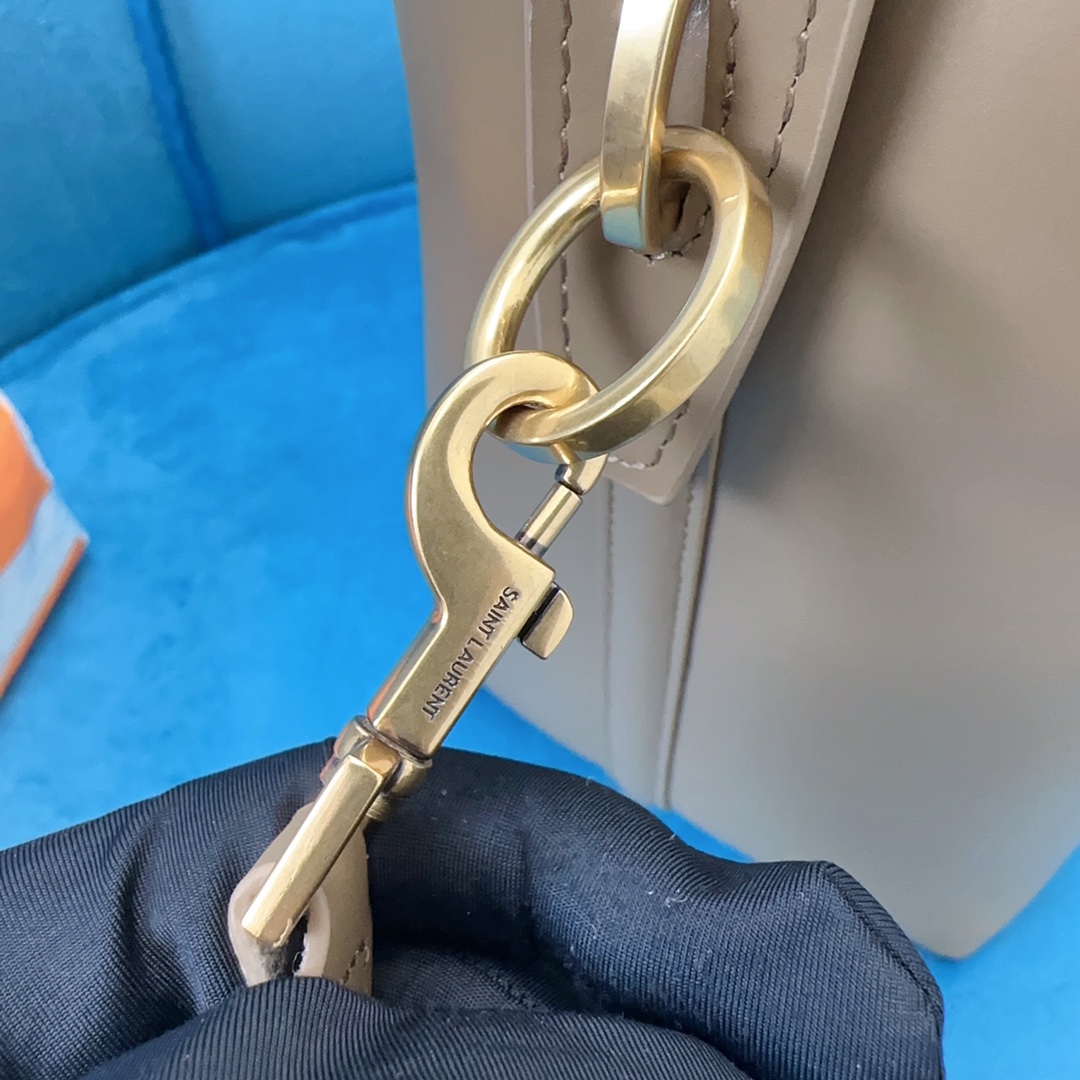 YSL LE 37 IN SHINY LEATHER