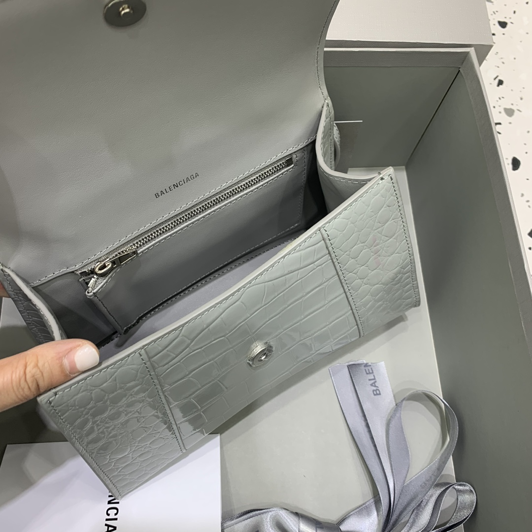 Ba*len*cia*ga hourglass bag