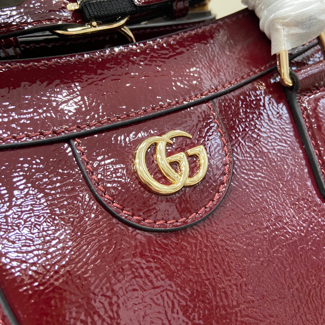 G*u*i diana medium tote bag
