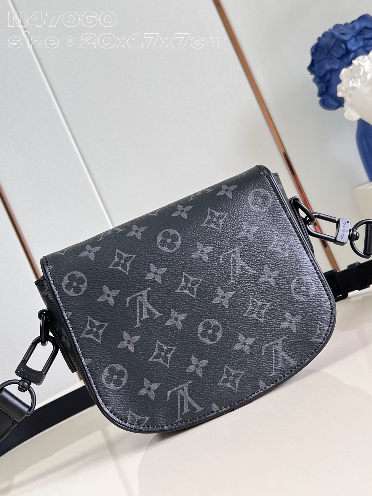 l**is V*t*n montsouris small bag