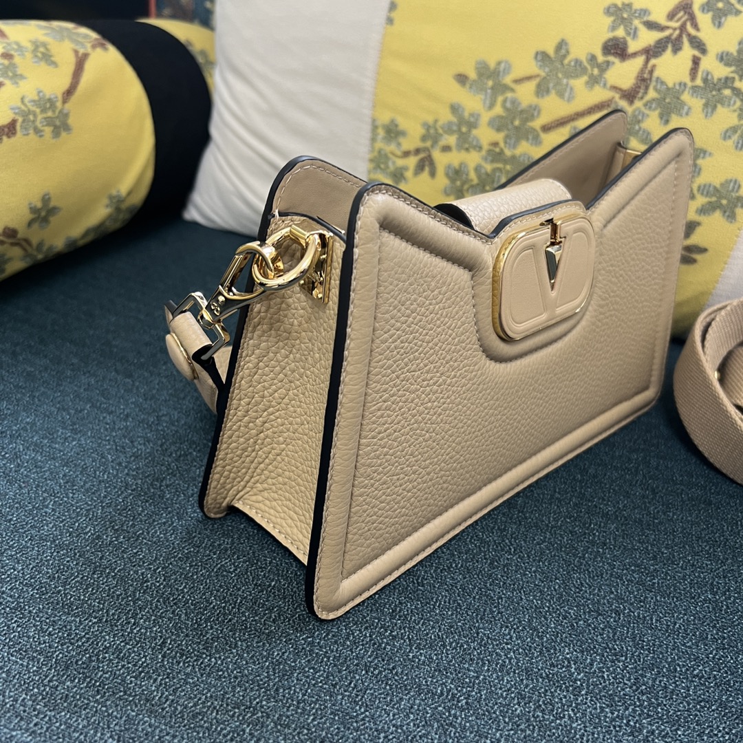 Valentino Garavani Handbag