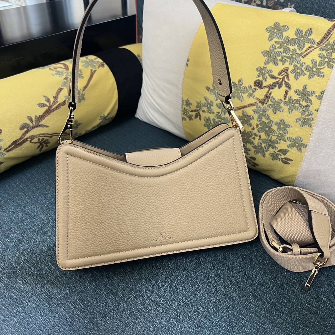 Valentino Garavani Handbag