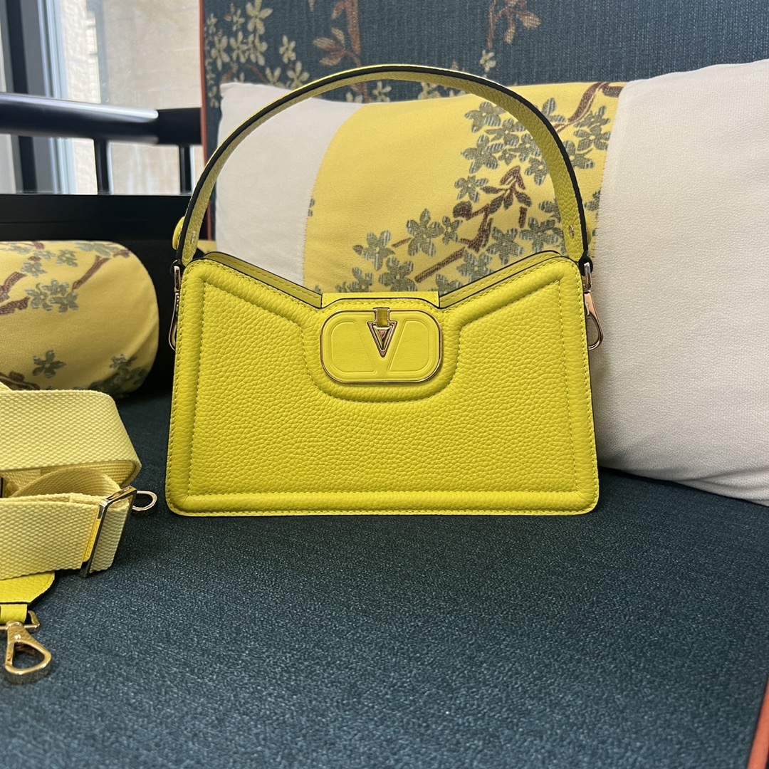 Valentino Garavani Handbag