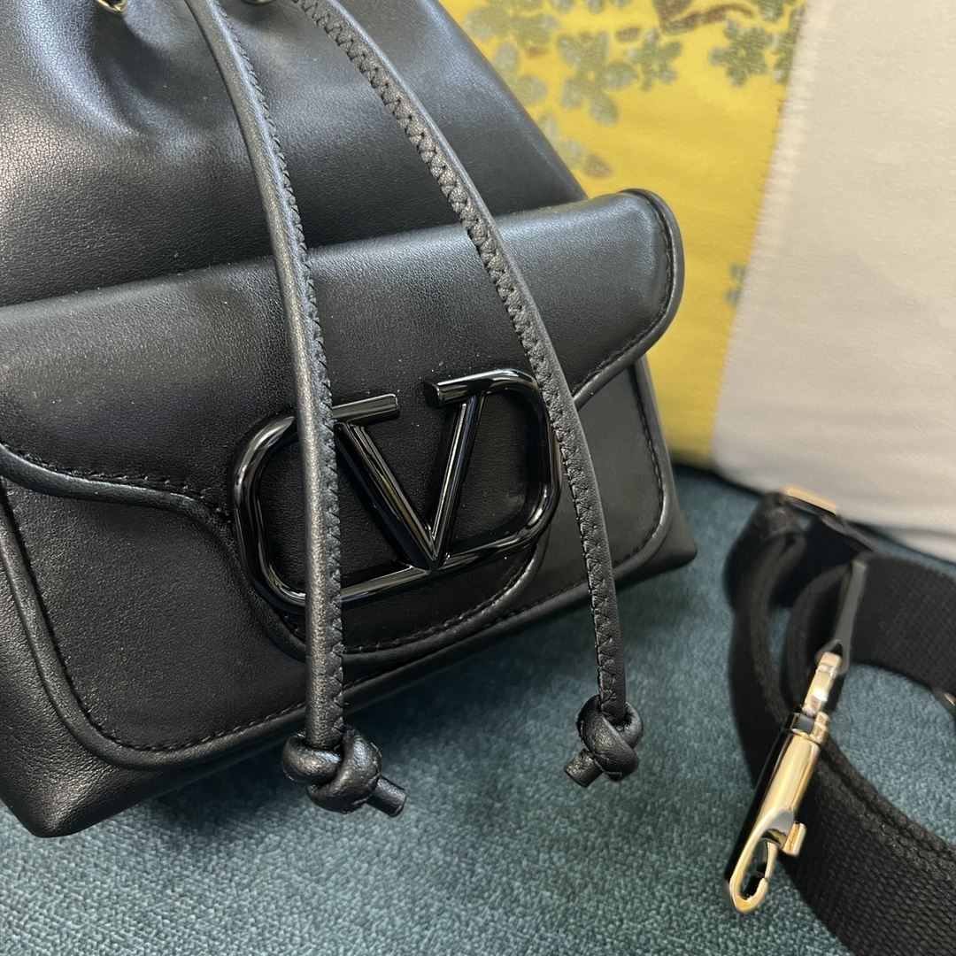 Valentino Garavani Bag