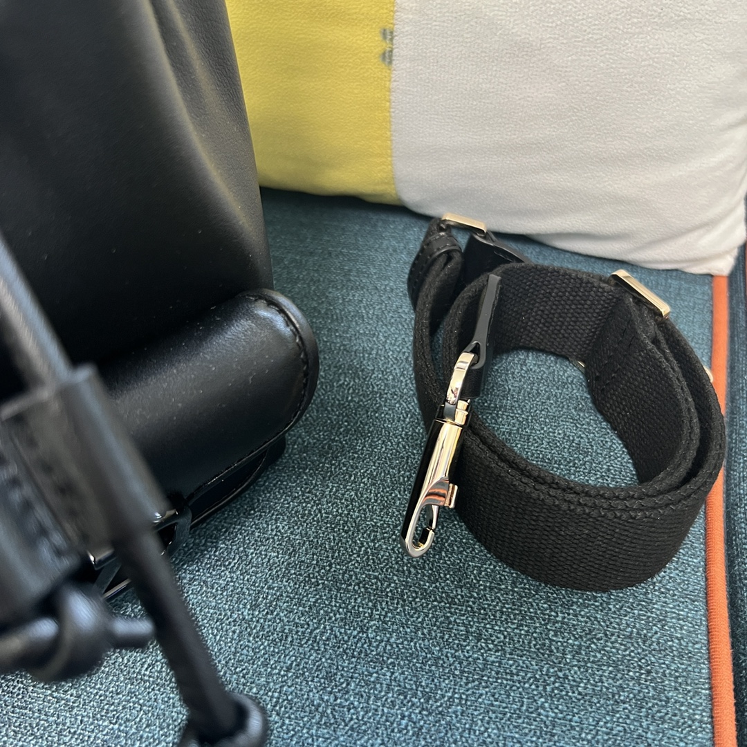 Valentino Garavani Bag