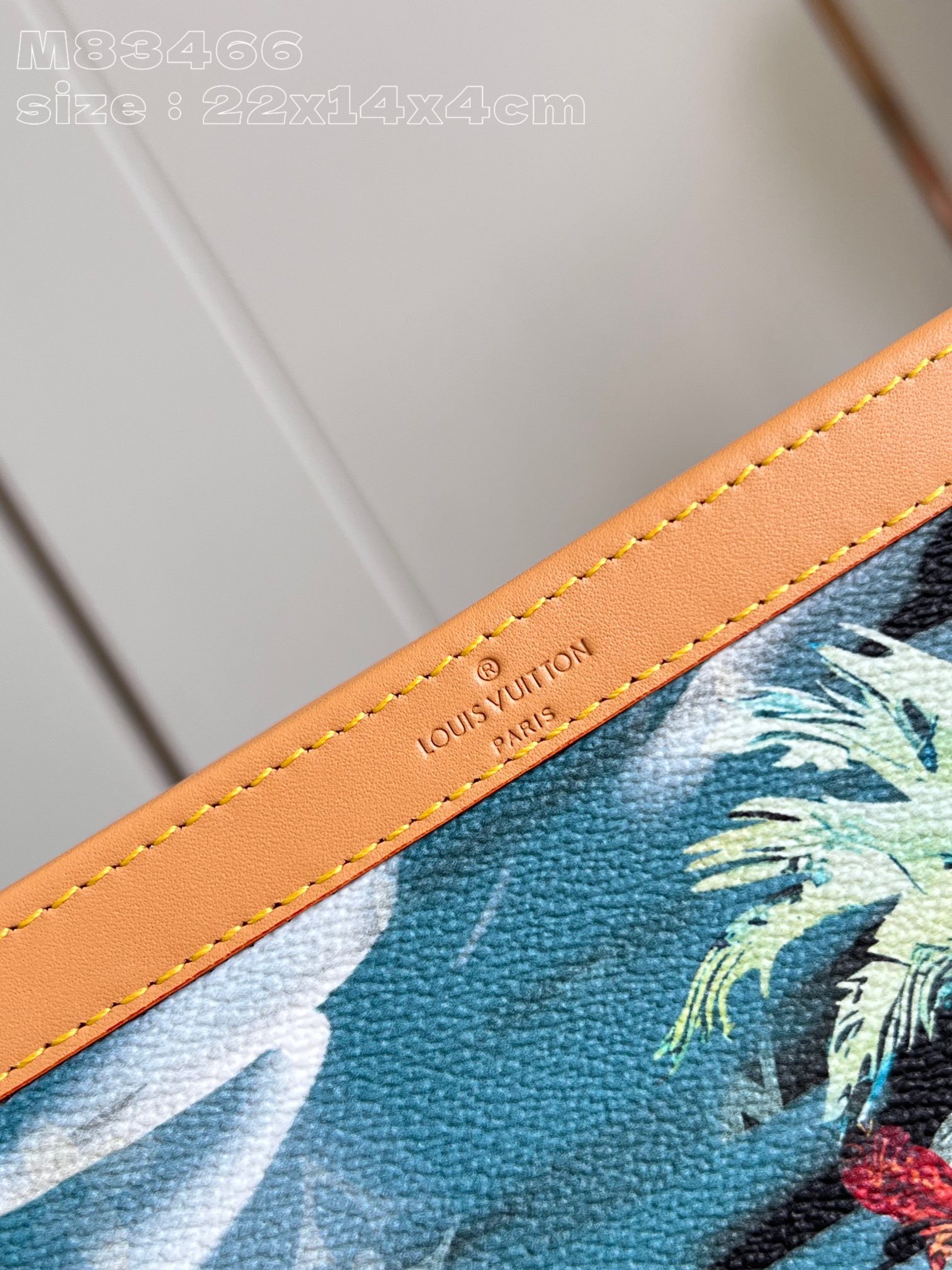 l**is V*t*n gaston wearable wallet