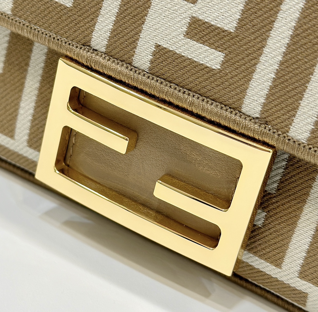 F**di baguette bag