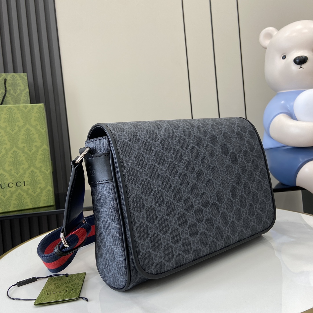 G*u*i gg cross-body bag