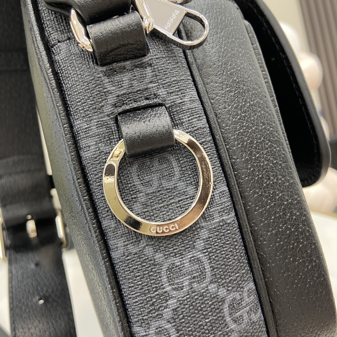 G*u*i small gg crossbody bag with tag