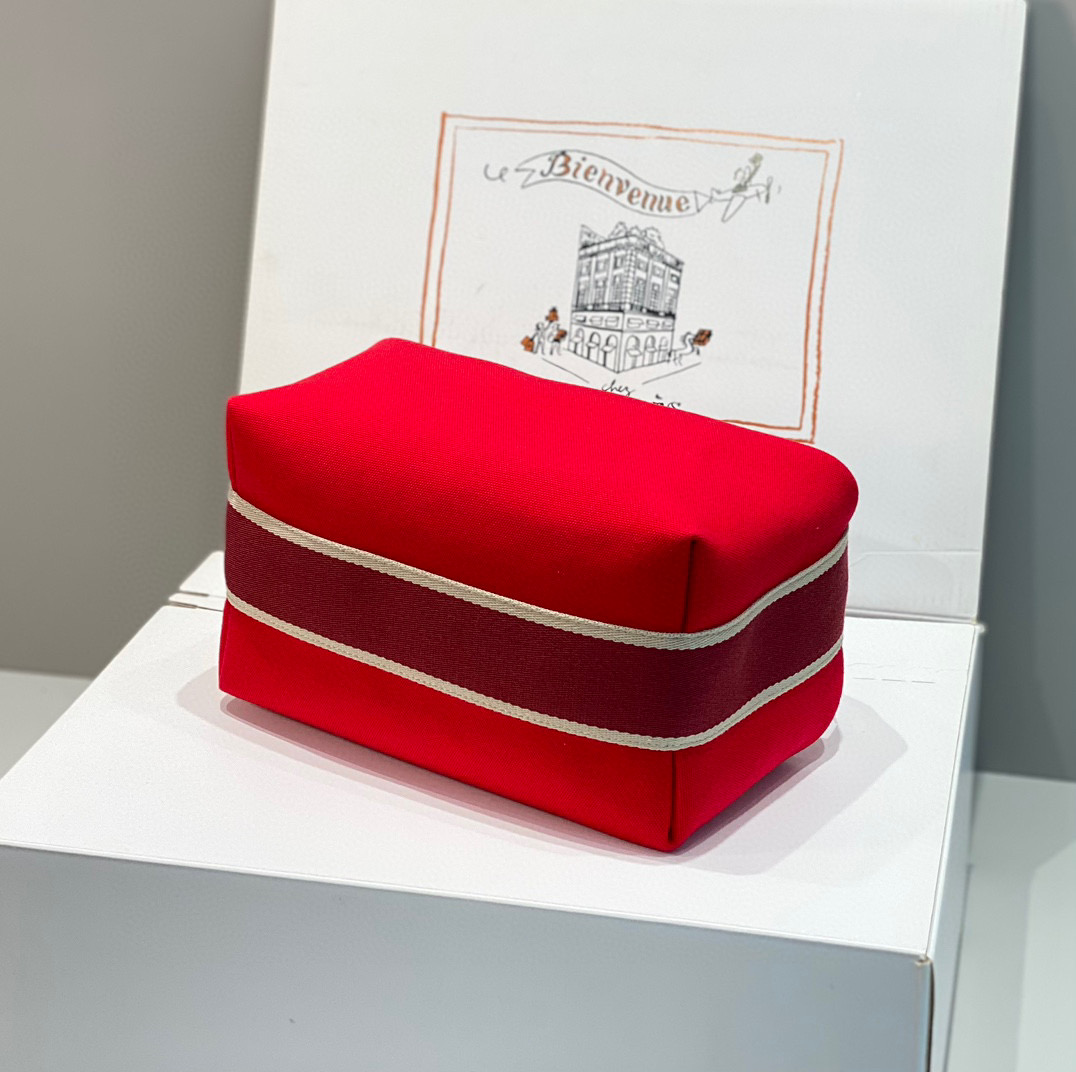 H**mes bride-a-brac case