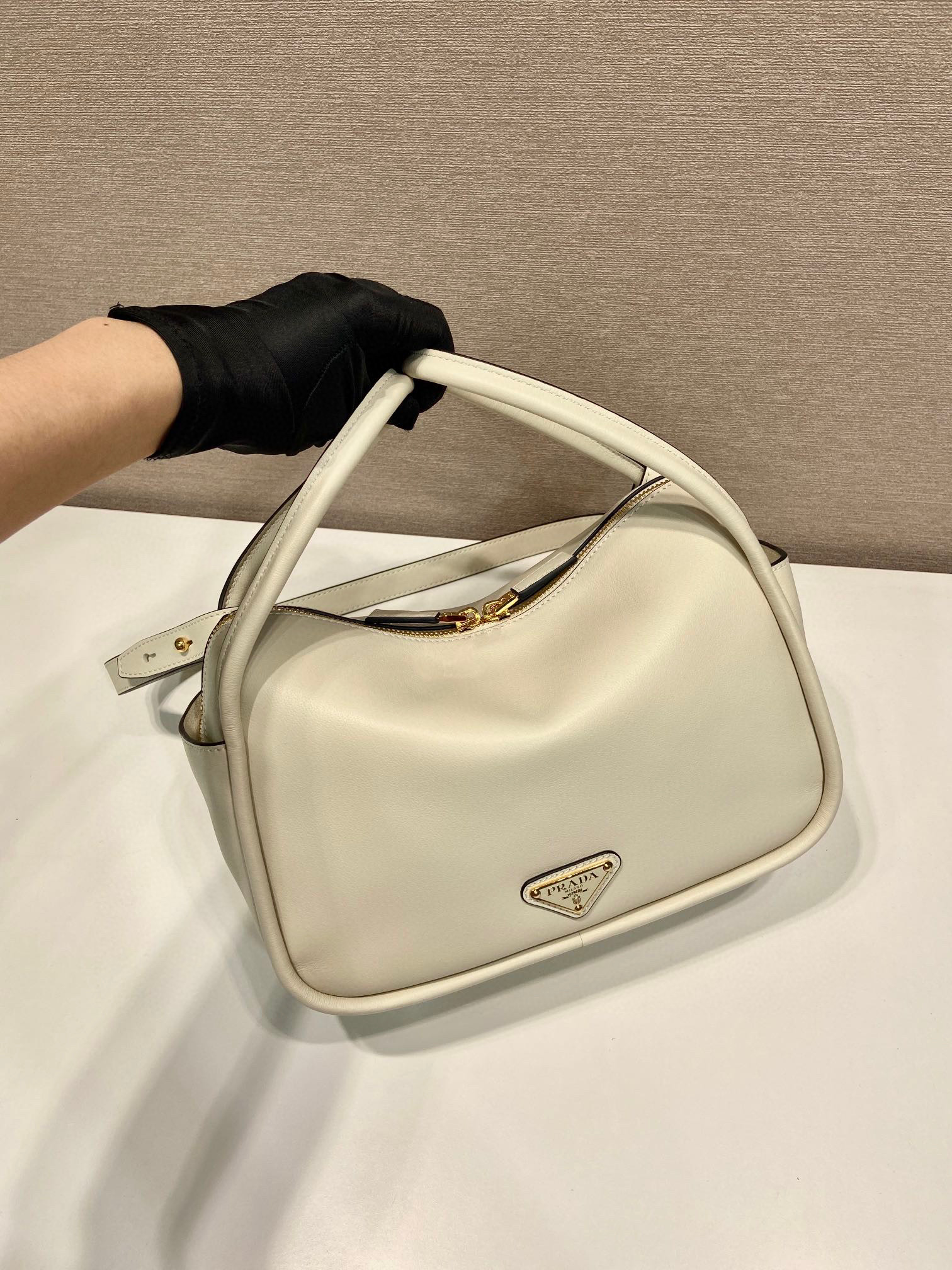 Pra*a darling leather handbag