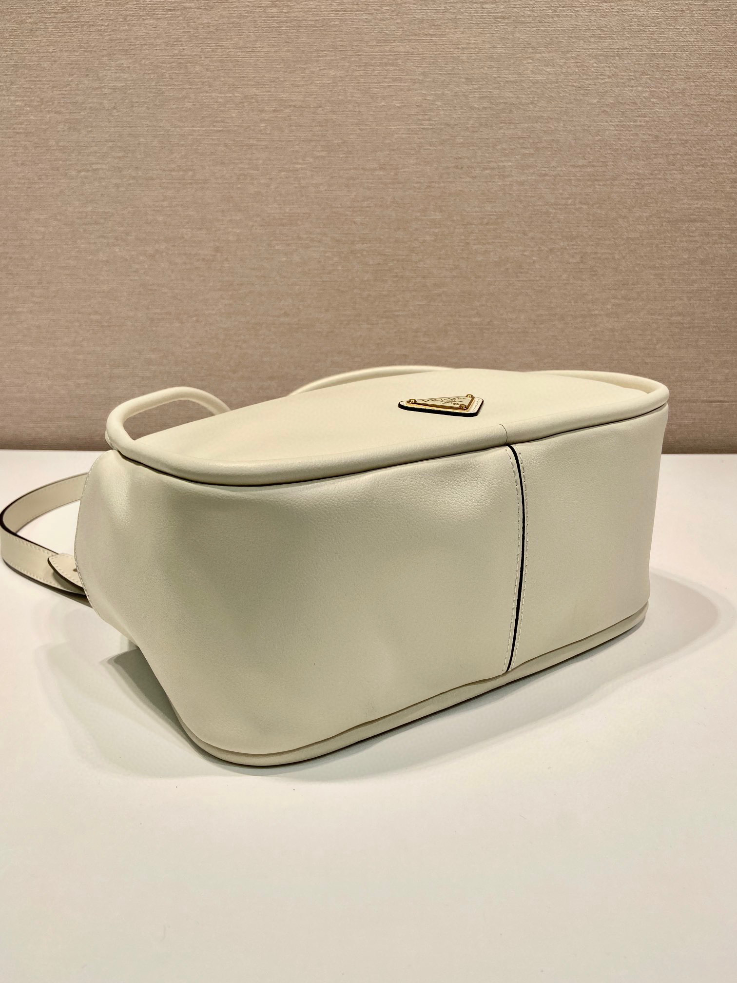 Pra*a darling leather handbag