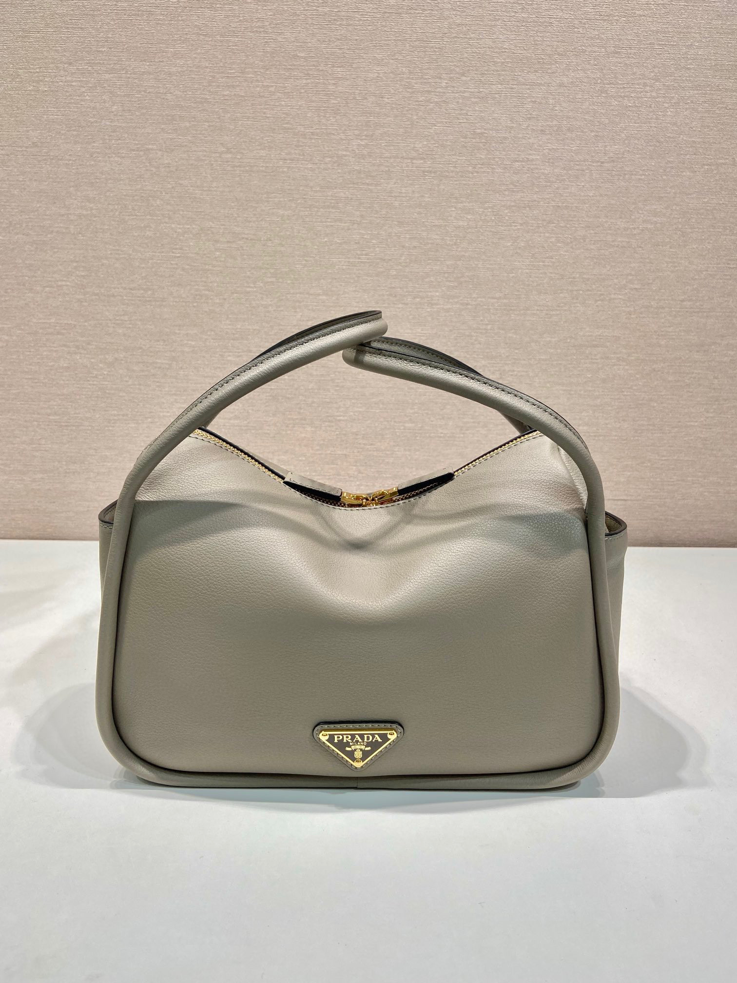 Pra*a darling leather handbag